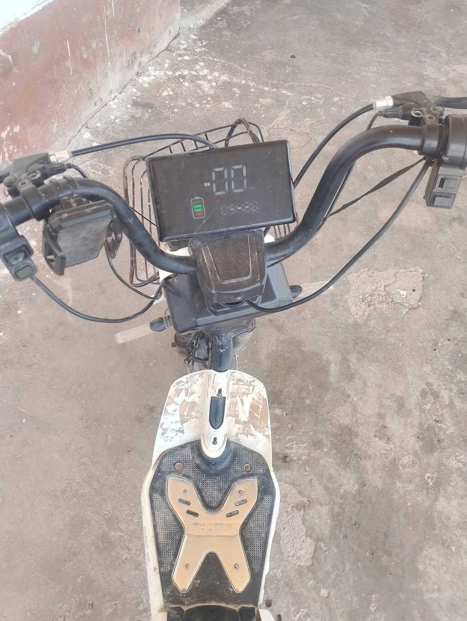 السلام عليكم ماطور شحن بطاريات وحده امبدله جديده وتلاثه نص ماطور راقيي السعر125 وبي مجال @الخاص مفتوح ومراوس هم يرهم


**إذا كنت صاحب هذا الإعلان وتريد حذفه لأي سبب، رجاءا أرسل رسالة إلى الدعم الفني**