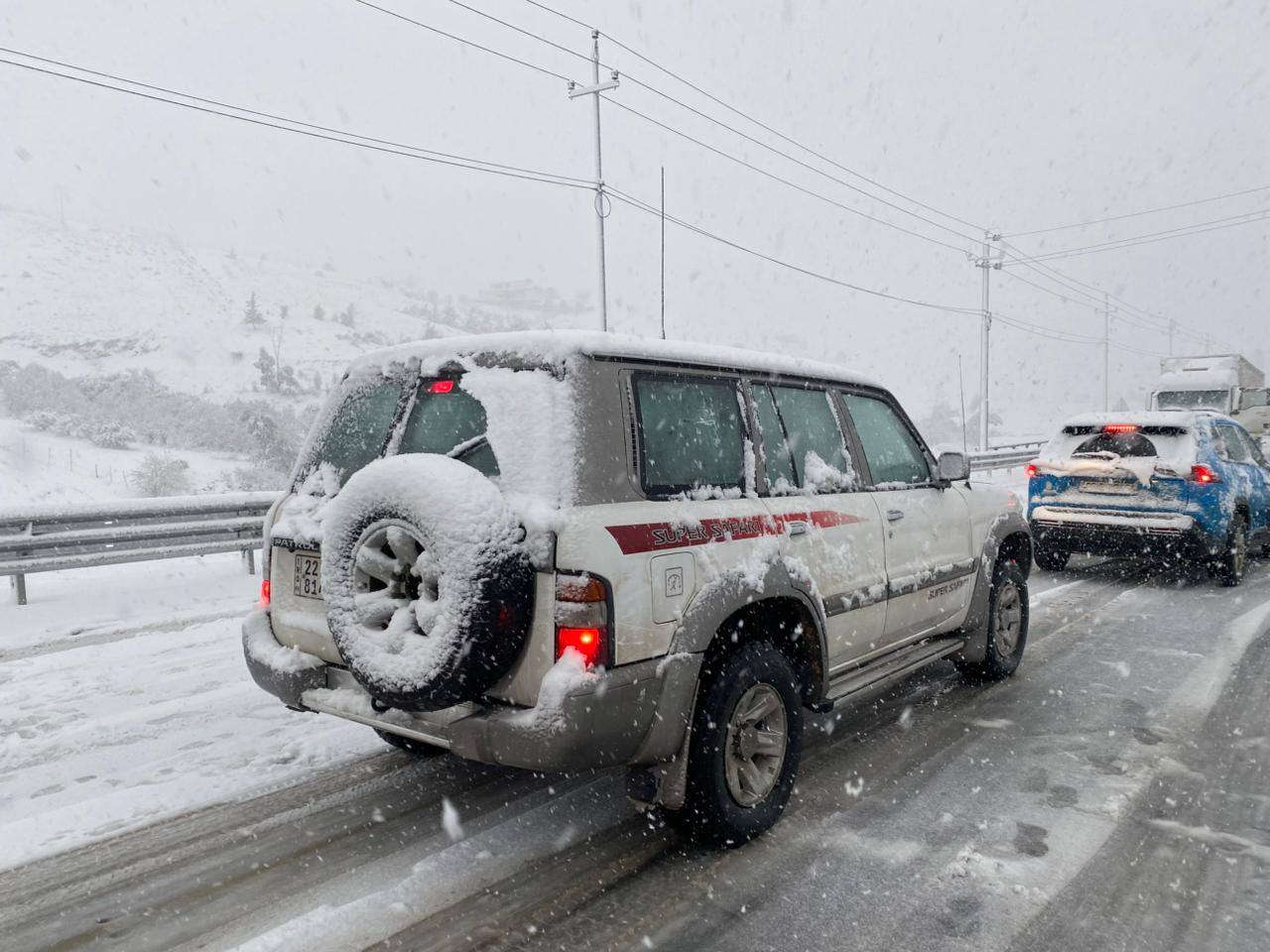 بەناوی خوای گەورەو میهرەبان نیسان پاترۆل سەقەر 2002 گێر حادی مەکینە 4500 گێروومەکینەو تەبرید بەشەرت تەبرد مەرکەزی تەبرید لەمس چوار جام کارە بای سیستەمی غازم بۆ داناوە وەرقی غازیشی لەگەلە یەک چاملغی لێدرانی هەیە تۆزێک ناویشی گرتوە رەقەم هەولێر ئەسلی ناوی لە ناو حاسیبە نیە سەنەوی هەتا 2030نوێیە أربيل, العراق


**إذا كنت صاحب هذا الإعلان وتريد حذفه لأي سبب، رجاءا أرسل رسالة إلى الدعم الفني**