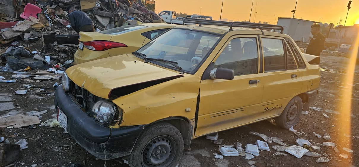 السلام عليكم سايبه لبيع 
هاي وضعيته السياره شغاله عوزها باتري 
موديل 9 سنويه ل 28ماساقطه بسمي 
عليها غرامات ٦٠٠ الف 
 رايدها ب 12
***********
