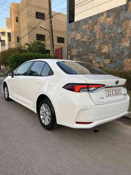 السلام عليكم 
كورلا شكل الخليجي هايبرد وارد صيني 

رقم بغداد باسمي هزه وسنويه وارقام كلها جدد 

موديل 2022 الوجبه الاولى 

ماشية 23 الف فقط (سويجات الشركه + الارضيات كلهن جدد وياها )

مواصفات اعتياديه 
بصمه 
تحديد مسار + رادار امامي 
اتو هولد + سايد بريك بصمه

مكفوله من الصبغ والفتح والتبديل 
بيها بارد بالباب على قدر 4 اصابع فقط والباقي مكفول 

رايدها ب134 وبيها مجال بسيط 
مكاني بغداد حي الجامعة وهذا رقمي ***********
*********** واتس اب
