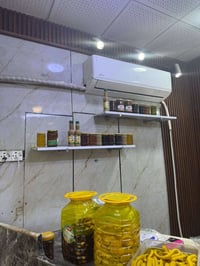 رفوف اغراض نواعم محل طرشي للبيع ٠٧٧٨٠٠٦٩٤٠٠