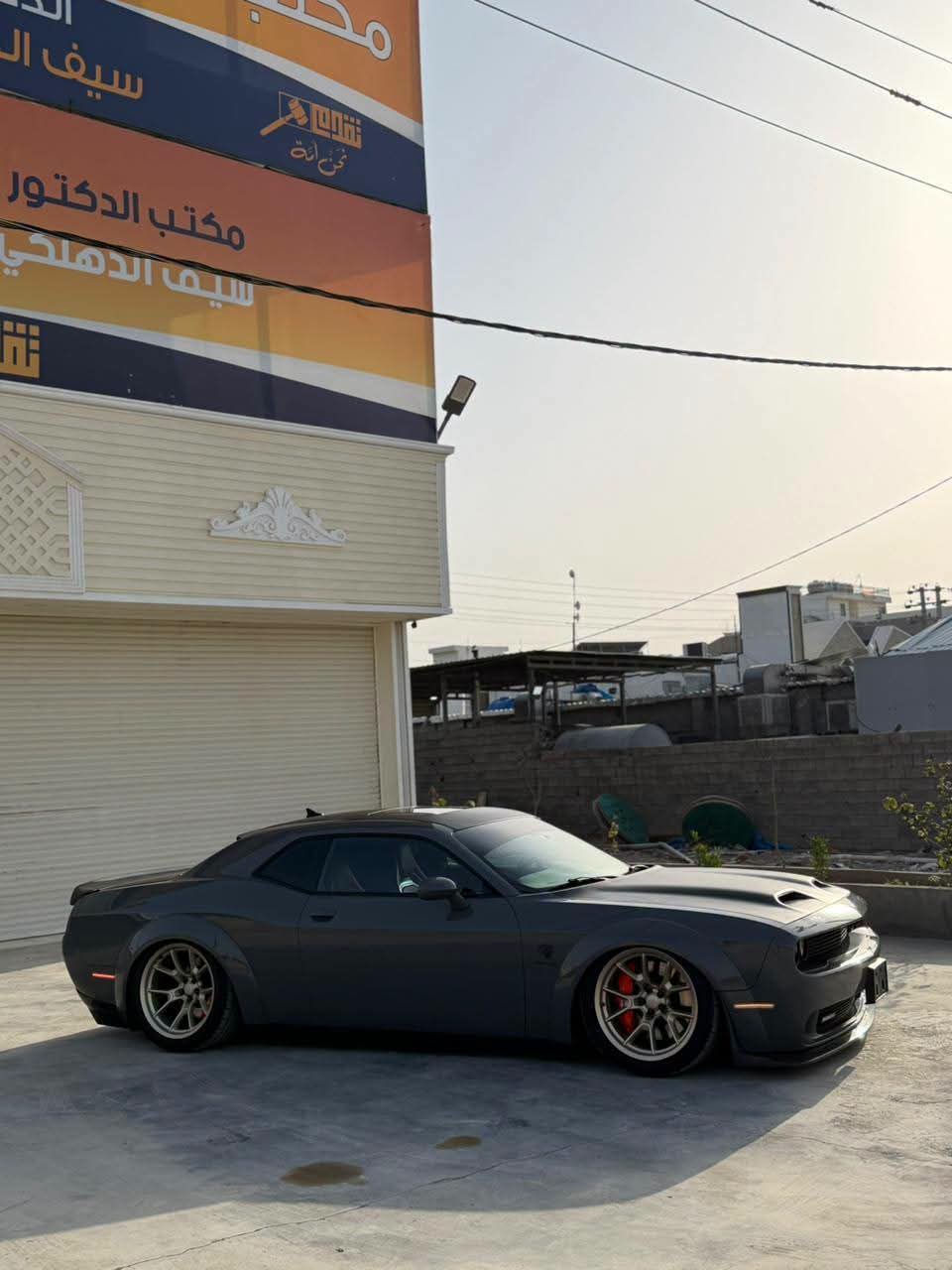 هليكات ريد اي 1017 حصان  حادث السياره كلين تايتل  وايد بدي مديل 2019  لون السياره تو كلر بلادي من الشركه  ماشيه 14  الف كيلو  فول موصفات السياره  فتحه+رادار  اضافات  شوتهafeكاربون فايبر اصلي  كزوز كورسا اخر صدار كت كامل هدرز امريكان ريسنك لونك تيوب  جكات alr lift x3اصلي امريكي   AEM كت واتر مثنول V3 جهاز لهب سعره 25 ورقه  تخم تاير رن فلات دنلوب سعره 22 ورقه  ويل هليكات اصلي مو تجاري الصور الي ناشرهن قبل ما اخلي الويل  الداخل كله كنتاره كذالك الصندوك هم كنتاره  غرفه السياره من مارسدamgGTI الوحيده بل عراق  عليه جل مال جلبريك  كاربون فايبر الدواخل كلهن اصلي مو عمل  دفيوزر كاربون فايبر اصلي اصلي  سبايدر كاربون فايبر اصلي اصلي  لحيه كاربون فايبر اصلي اصلي  السياره كلش جديده ومصروف عليه ومتعوب عليه ولي ياخذه بل خير عليه وبعد هوايه غراض طار من بالي اذكرهن الي يشتري راح يعرف السياره بل تفصيل  رقم بغداد وتحويل موجود مباشر  السعر اتصل وتدلل  مكان ديالى بعقوبه  رقم صاحب سيارة *********** 🟩علق سوف يوصلك الرسائل سعر #كري_للسيارات_الرياضيه #SRT #امريكا #امريكي #rt 
