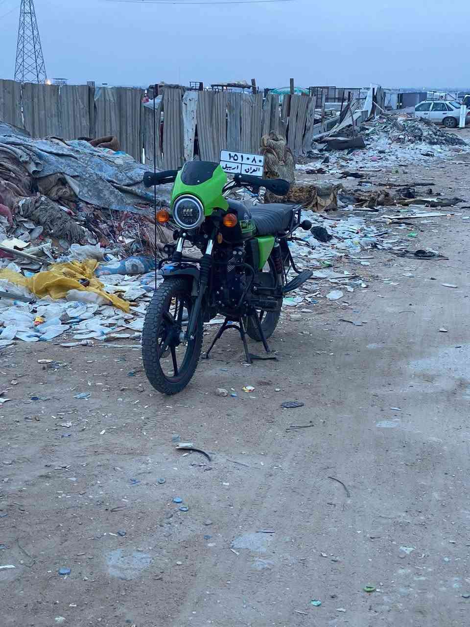 ‏موديل 25 مكينة 200 سعر 2,000,200 وبيها مجال مكان نجف***********
