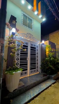 بيت للبيع حيّ النداء شارع المجمعات كفه مول بغداد طابقين بناحديث بسعر م...