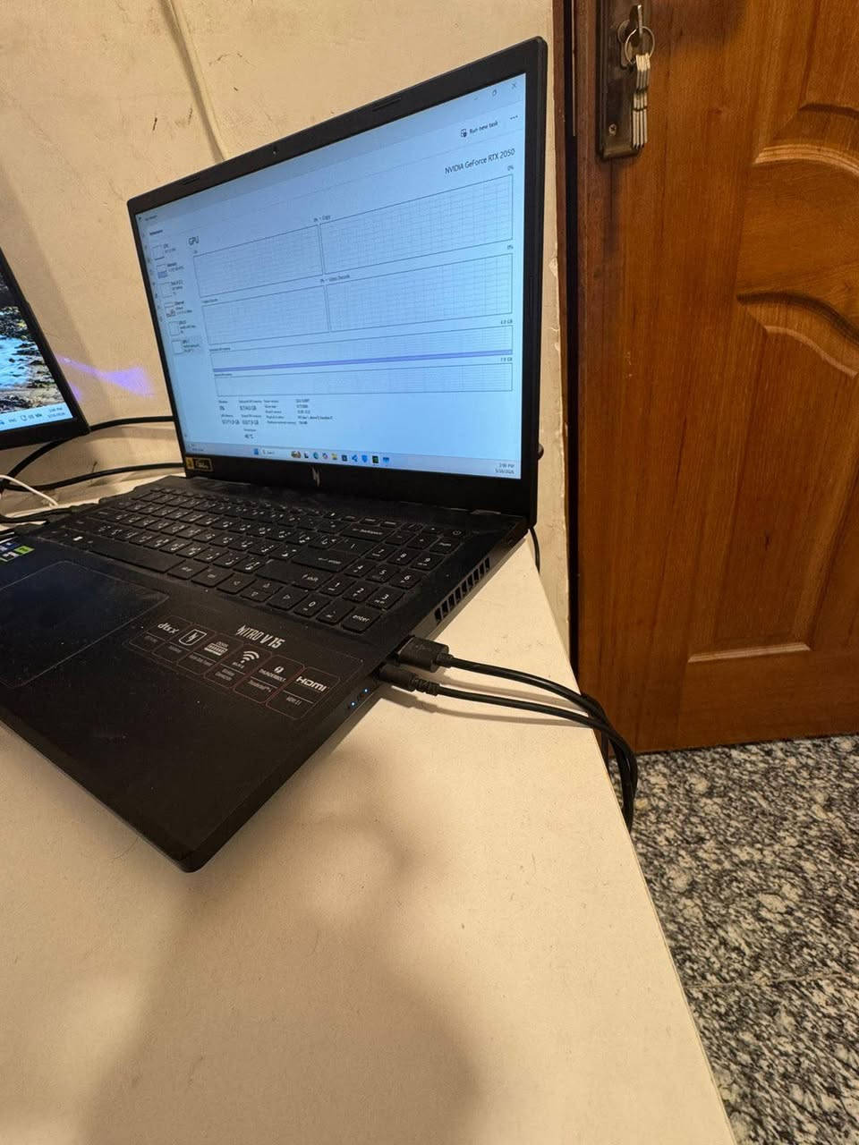 السلام عليكم لابتوب acer NITRO 
‏✨سعر 780 الف 
وينودز 11 برو 
رامات 16 
ssd512 
2050 4g
cpu i5 13420h 
شاشة 144hz 
  نضافه 95‎%‎
مكان : بغداد سيدية


**إذا كنت صاحب هذا الإعلان وتريد حذفه لأي سبب، رجاءا أرسل رسالة إلى الدعم الفني**