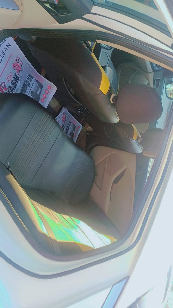 اوبتيما موديل 2016
شكل 2015
 خليجية مكينة 2000 دوش
 سيارة مرتبة ونظيفة كلش تحويل ثاني يوم
 بيها بس( بنيد معجون وصبغ )وباقي القطع كفالة
مكانها بغداد الدورة 
 السعر 140 وبيها مجال بسيط 
رقم صاحب السيارة ‭0770 620 1050‬
