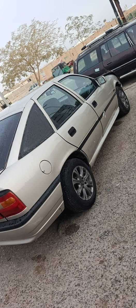 اوبل فكترا اچ باك السياره فوك اوتماتيك مصبوغه جماليه السياره حيل حلوه مال جناي ويل كب باتري جديد كير محرك صدر كهربائيات كله خير من الله بشرط لا صندوك يطركع ولا تسمع طركه واكو اشكال بشوك  رقم جديد سنويه جديده لل ٣٠  السعر ٣٣ وبيه مجال للطيبين للاستفسار *********** مكاني هيت قرية خزرج
