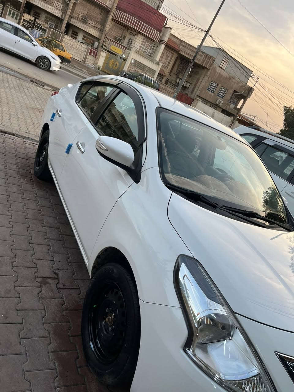 سلام عليكم
نيسان صني للبيع 
اربيل السنويه بأسمي 
2024
ماشيه77 الف
لا بارد ولا صبغ بس دعجات ثنين بالجاملغات  الخلفيه 
مبينات بالصور
رايدها123  ورقه 
***********
اتصال او واتساب
