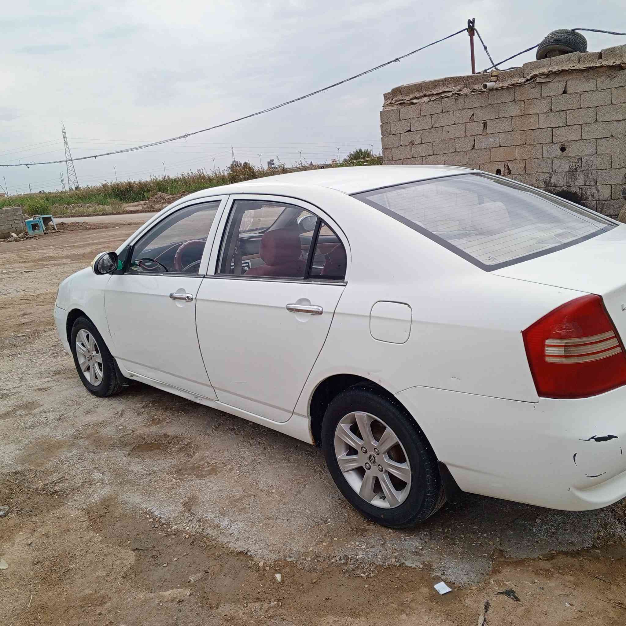 ياالله بسم الله للبيع ليفان موديل 11سياره جديده وضع شركه سونار بيها مكفوله من كافت انواحي كير ومحرك كارتوت تبريد ثلج حداديه تخم تاير السعر 47اوبيه مجال قليل ***********اثير***********
