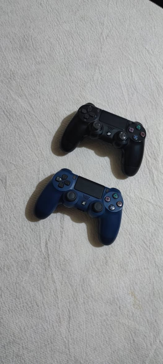 السلام عليكم بلي فور سلم للبيع الذاكرة 1 تيره مع جوستك 2 اصلي مع 3العاب فيفا٢٢ وكلاش  وجي تي اي ويو بي اس ما يشتغل والبلي ما مفتوح السعر 260الف العنوان بغداد حي العامل


**إذا كنت صاحب هذا الإعلان وتريد حذفه لأي سبب، رجاءا أرسل رسالة إلى الدعم الفني**