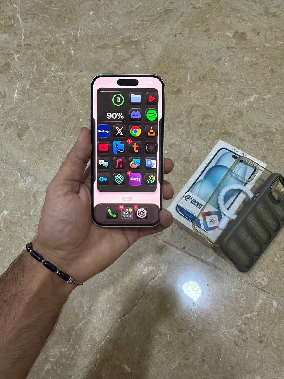 سلام عليكم 15 عادي دبل شريحه فعليه بطاريه 87 ذاكره 128 سعره 680 بي مجال
جهاز وتر ممفتوح كفاله عامه 
مكان بغداد الامين ثانيه رقم ***********
كارتونته ويا وكفرين ابيع من باب البيت بي مشكله ترجعه عليه
