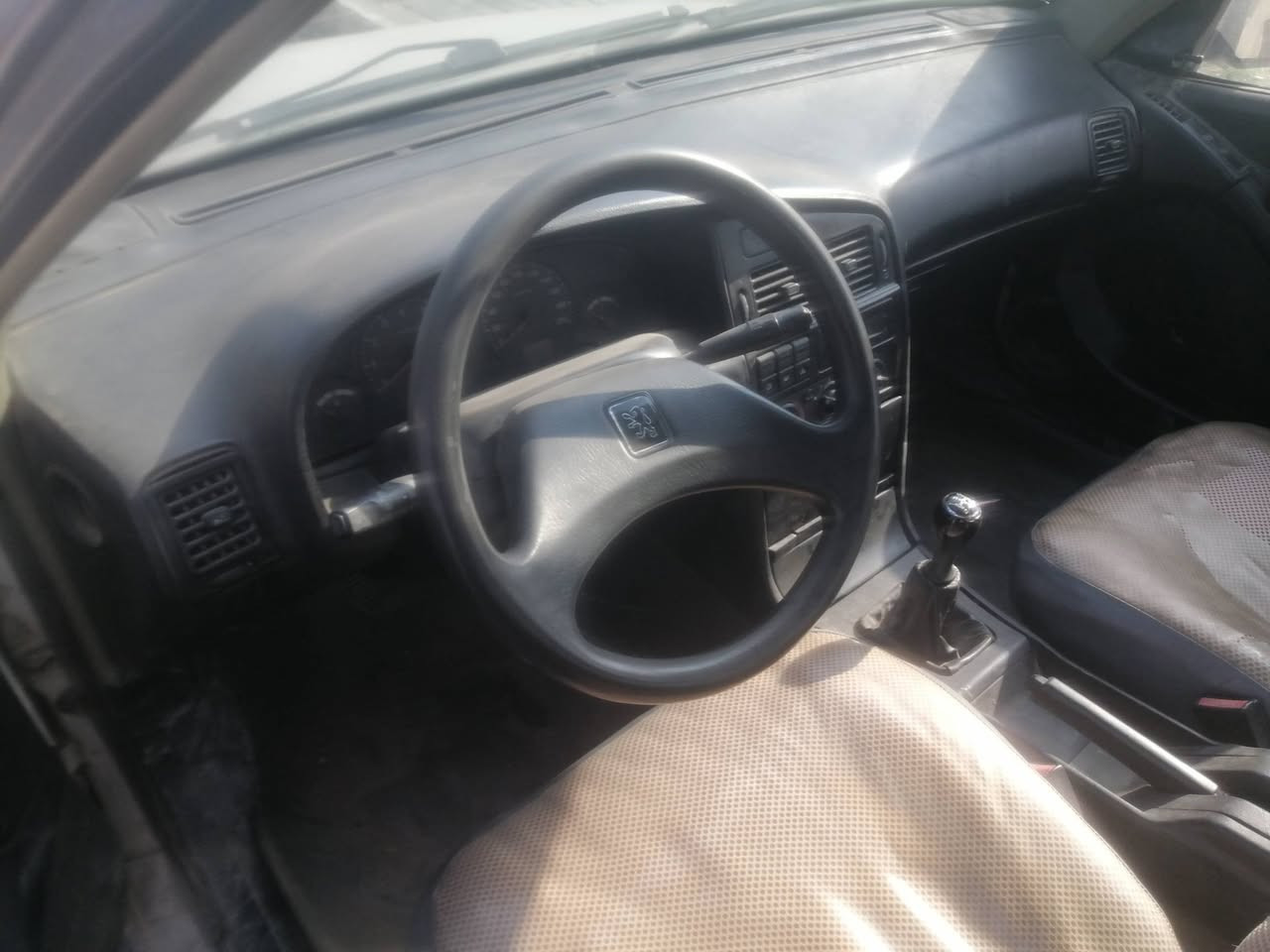 بيجو رواء موديل 9 خصوصي جير محرك مقفول تبريد شغال ثانويه 27 سياره بيع ملاحظات فقط تحويل مباشر ا مكان بغداد سعر السياره ب 22 قفل ***********
