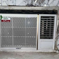 مكيف شغال ونظيف كلش سعره 400 وبي مجال عنوان بغداد حي اور تواصل 0770344...