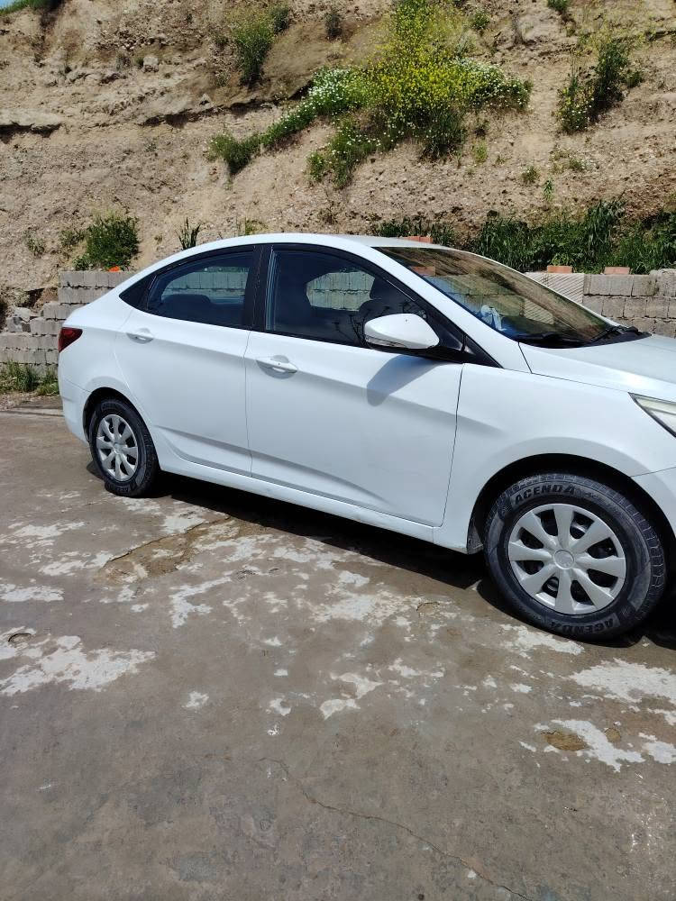 Honda accent 2017
فول مواسافات بەس سلایت نیە گیرو مەکینەو تەقەو ڕەقە بەشەرت 4 پارچە سبوخ بی لێدان رەسمی سۆنەریم داناوە
رەقەم بارێک سەنەوی بەسەرچوە
تەحویلو غرامەو بەناوکردن بەشەرت
داوای 94 و مەجالێکی برایانە
ژمارە موبایل *********** واتسابی لە سەرە أربيل, العراق
