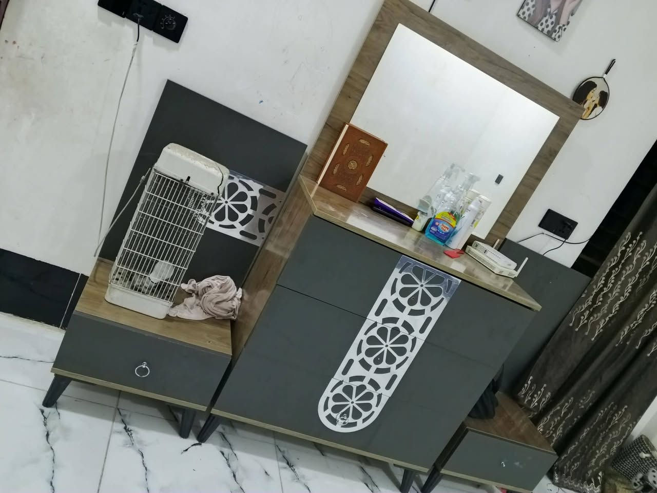 غرفه خمس قطع للبيع بس الجربايه مفصخه موجوده السعر 350وبيهه مجال نضيفه


**إذا كنت صاحب هذا الإعلان وتريد حذفه لأي سبب، رجاءا أرسل رسالة إلى الدعم الفني**