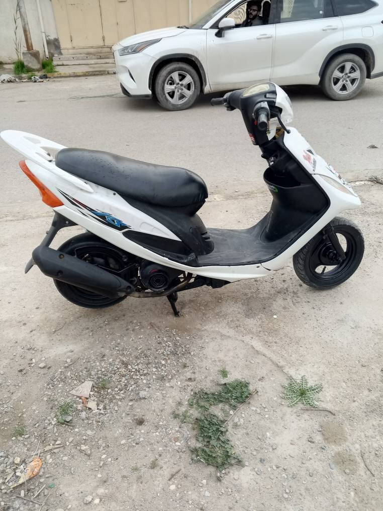 السلام عليكم درجة ماكس عدلة دراجة مكينة خير من الله دراجة ماناقصهة اي شي مكان ديالى  بعقوبة التحرير،***********سعر 475بيهة مجال قليل
