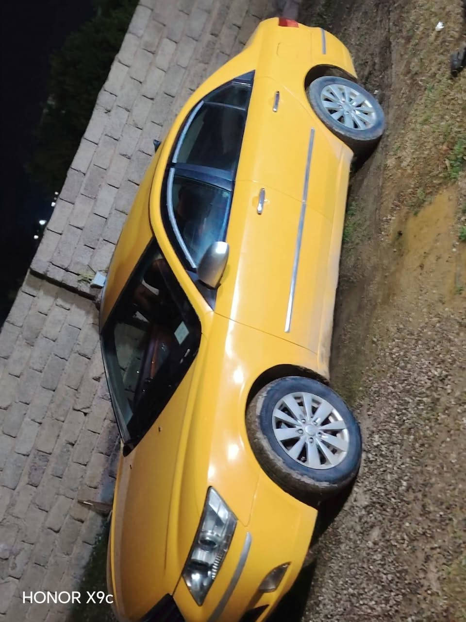 شرط التحويل مبدل باب السايق فقط
شرط التحويل رقم نينوى الماني باقي التفاصيل اتصل ع الخط ***********
