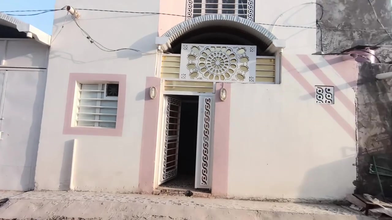 يالله 
دار لبيع 120 متر بالكوفه البراكيه شارع المعمل قرب مدرسة الازدهار لبنات
مساحه البناء ٦٠ متر طابقين والبقيه حديقه
يحتوي على غرفه وصاله ومطبخ
والطابق الثاني غرفه وصاله
الأساس صب وسقف اعكاده والبناء ابلوك
الاستفسار الاتصال
***********
***********
او مراجعة مكتب حيدر الزبيدي للعقار والمقاولات العامه
عنوان المكتب بشارع المعمل قرب مدرسة الازدهار لبنات
