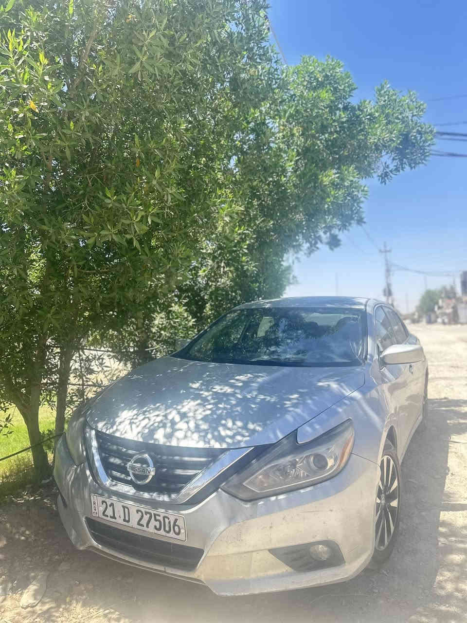نيسان 2016 كير 2020 سيارة نظيفة حادثها قطعة وحدة بس بنيد  *********** ااسعر 128 وبيها مجال

