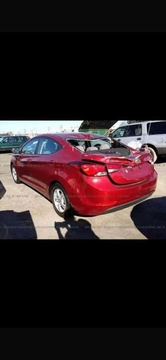 سلام عليكم الانترا موديل 15 وارد امريكي محرك 2000 دوش مكفول شواصي لغود محرك نص فول رقم بغداد بسمي مصفره مكان بغداد زعفرانيه  سعر 110 وبيه مجال قليل ***********
