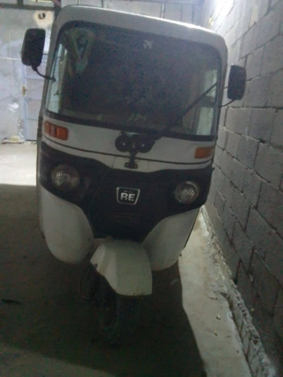 سلام عليكم تكتك للبيع الموديل 20 جاهزه ما بها كال نقص مستعجل على بيعها ورقم سنويه سعر ثلاثه وبيها مجال مكاني ذي قار مكلف بالنشور رقم الموبايل***********
