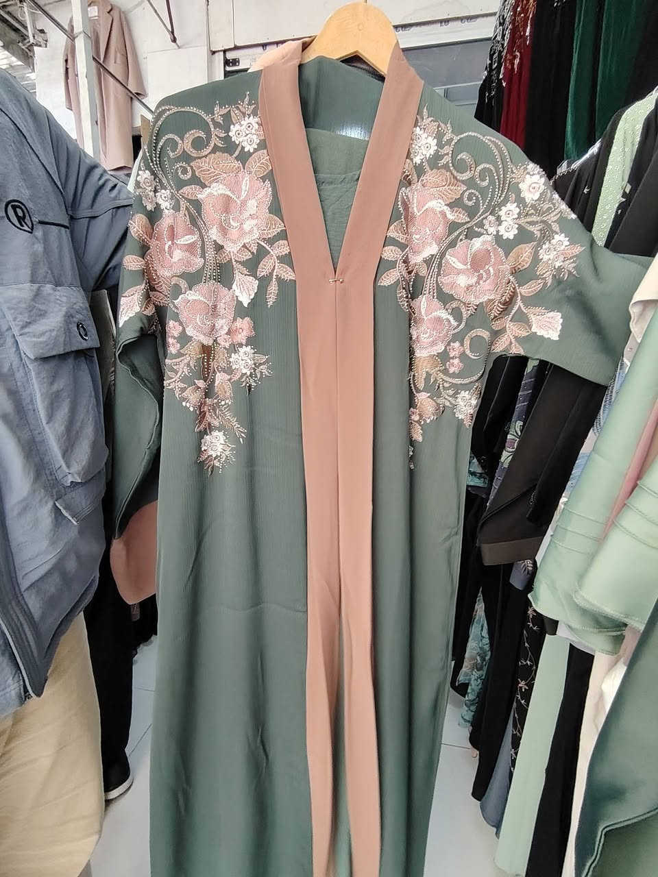 للحجز والاستفسار خاص


**إذا كنت صاحب هذا الإعلان وتريد حذفه لأي سبب، رجاءا أرسل رسالة إلى الدعم الفني**