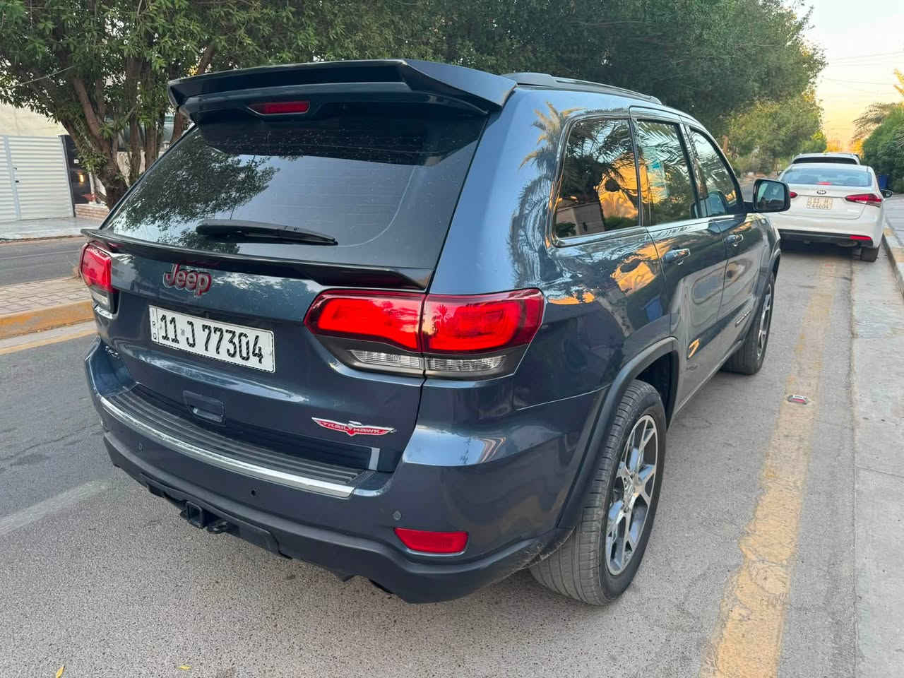 جيب تريل هوك 2020  محرك 3600 V6      السعر 168 ورقه وبيها مجال للشراي
بيع او مراوس 
حادث اربع قطع صبغ بدون ضرر داخلي وبيها صبغ فقط كصه القماره شرط الفحص 

ماشيه 105 الف ml

المواصفات:
بصمه تشغيل
شاشه كار بلي
كامرة دوار
حساسات امامية وخلفية
فتحه بانوراما
مري قلاب 
ختم بالكراسي تريل هوك
تدفئة وتكييف المقاعد
كشنات كهرباء 
رادار مانع تصادم
رادار نقطه عمياء
رادار تحديد مسار
تشغيل عن بعد 
دفع رباعي
مثبت سرعة مع قيادة الية
صندوق كهربائي 
ثلاث نقاط تكييف
اضوية وكشافات ليد
اندرويد اوتو وكار بلي 
نافيكيشن 
مرايات كهربائية 

وهواي مواصفات اضافيه 

السيارة رقم بغداد الدولي بسمي الجديد هزه وسنويه تحويل مباشر
مكان السيارة بغداد حي العدل 
للتواصل ***********
