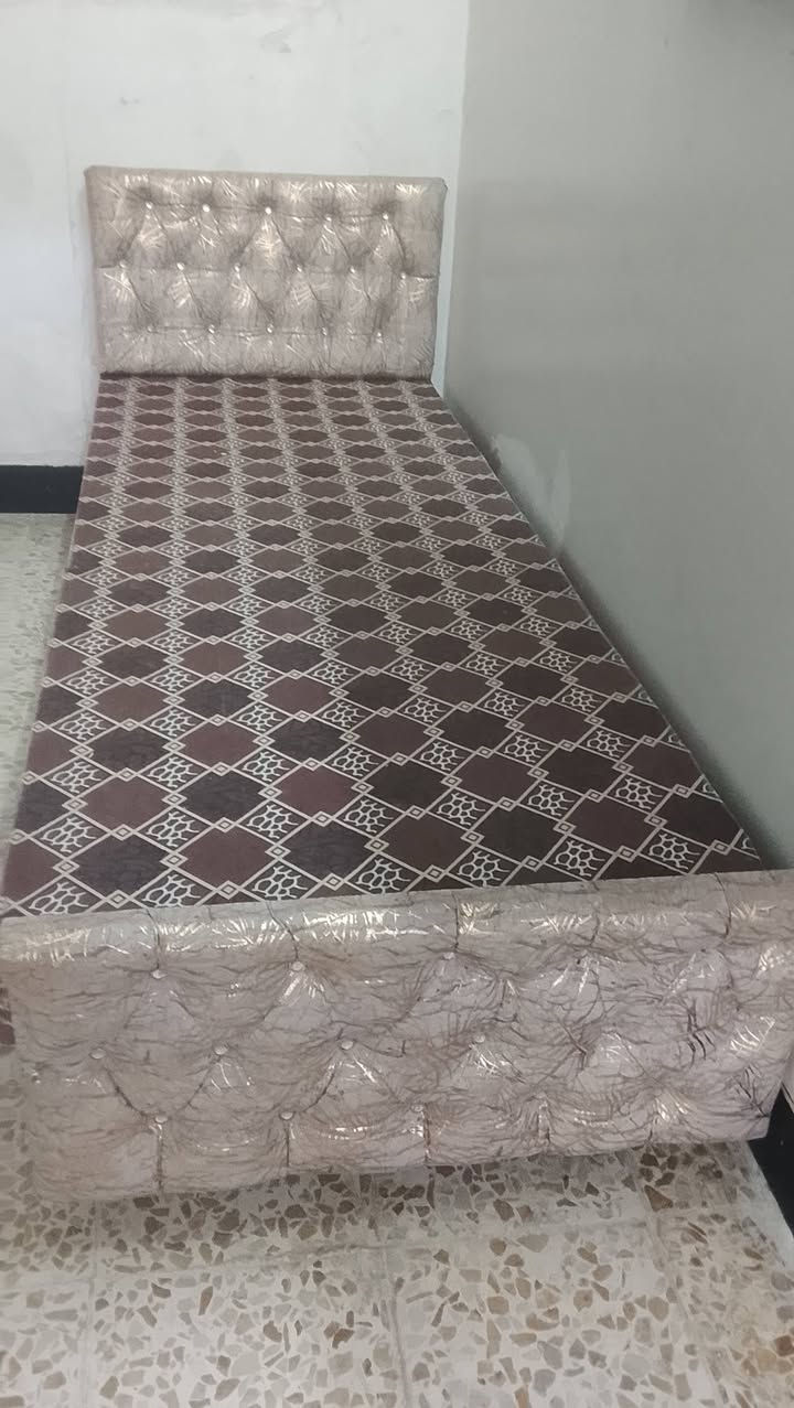 السلام عليكم العدد 4 ابيعهم كلهم ما ابيع مفرد جديد ما مستعملات ***********
