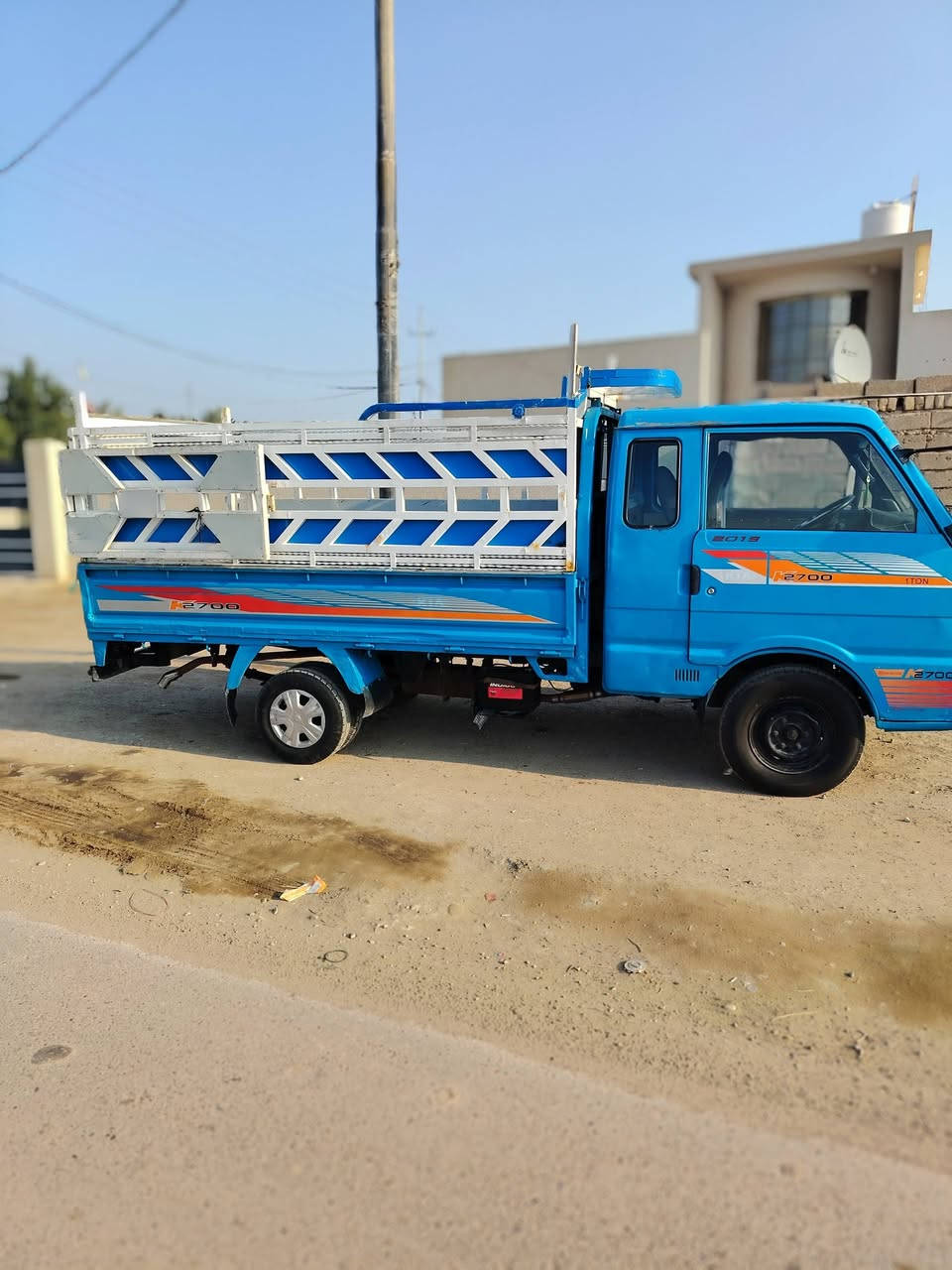 السلام عليكم
كيا ٩٥ مكفوله من كلشي
مكاني الكوت 
رقم قادسيه 

رقم انكليزي بس على الاستلام

٧٠ ورقه و بيه مجال

***********
