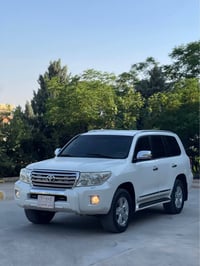 لاندكروزر • ٢٠١١ • اوتوماتيك ڤ٨