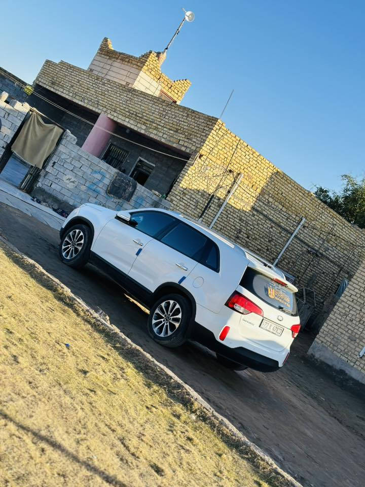 سلام عليكم
سورنتو 2014 خليجي رقم اربيل الجديد بسمي 

ماشية 90 الف اصل السيارة جديدة بمعنى الكلمة 7 راكب

4 سلندر مكينة معله كازكت كير حدادية شرط السيارة كفالة عامة ا 

مواصفات بصمة تبريد 3 قطع

السيارة ماناقصها برغي وبلعافيه عل ياخذها  

السعر 175$ وبيها مجال بسيط

مكاني الديوانيه الحمزة الشرقي ***********

***********
