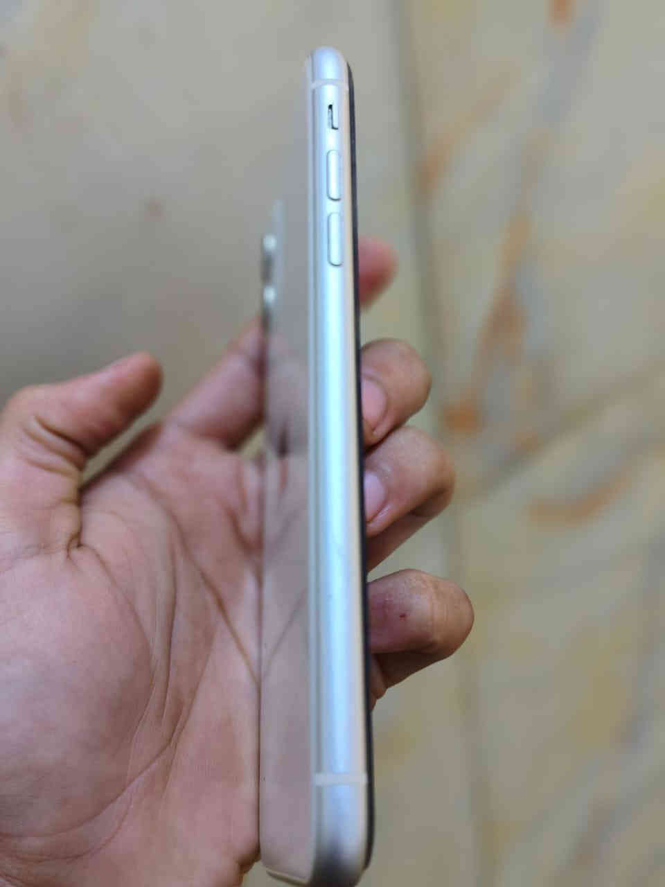 ‏السلام عليكم iPhone 11 عادي ذاكرة 128 بطارية 80 نموذجM مبدل شاشه اصليه من ابل مو عاديه تلث خيارات مكاني نجف حي الجمعيه رقمي(***********) سعره 200 قفل
