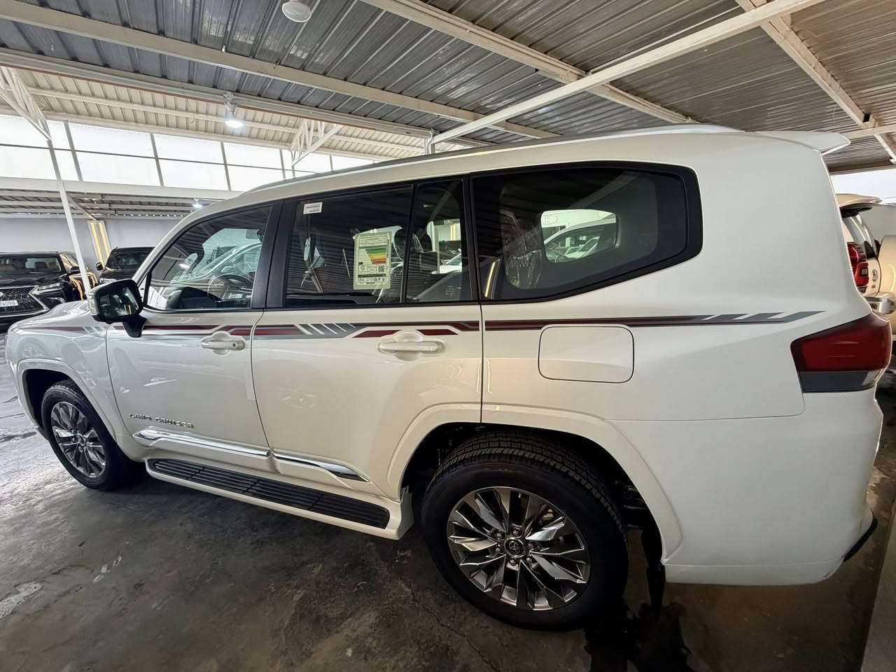 السلام عليكم لاندكروز(2025)GXR لمتد داخل احمر مواصفات VXRمحرك 4000 تنفس طبيعي كاملة السيارة رادارات كراسي تبريد تشغيل عن بعد شاشات تطبيق شاحن تحديد مسار السيارة زيرو ومرقمة بأسمي ثاني احولك ومكفولة ومفحوصة هم السيارة
زيرو السيارة مكان السياره بغداد النهضة
***********
السعر 715$
