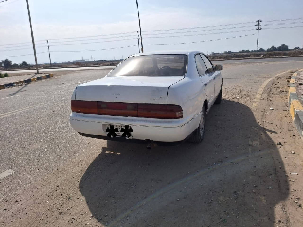 #للبيع: بطه متصل موديل ٩٣ رقم ميسان ألماني  مكفوله من الكص ، نقل جثه فقط  السعر ٣٠ وبيها مجال للشراي ، كير ومحرك كفاله ٢ ونص ديلكو  حداديه دواخل نظيفه تخم تاير  كهربائيات شغاله ، العنوان ناصريه  ، البطحاء ***********
