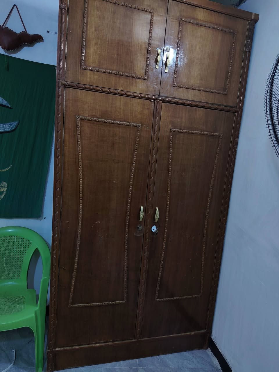 كنتور 150 الف
مكان منطقة سويب شارع مطعم علي بركر
للتواصل رقم واتساب
***********
