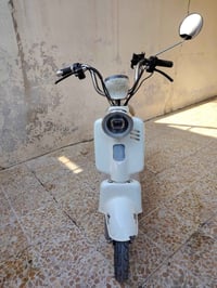 دراجة شحن • بدون بطاريات • الموصل