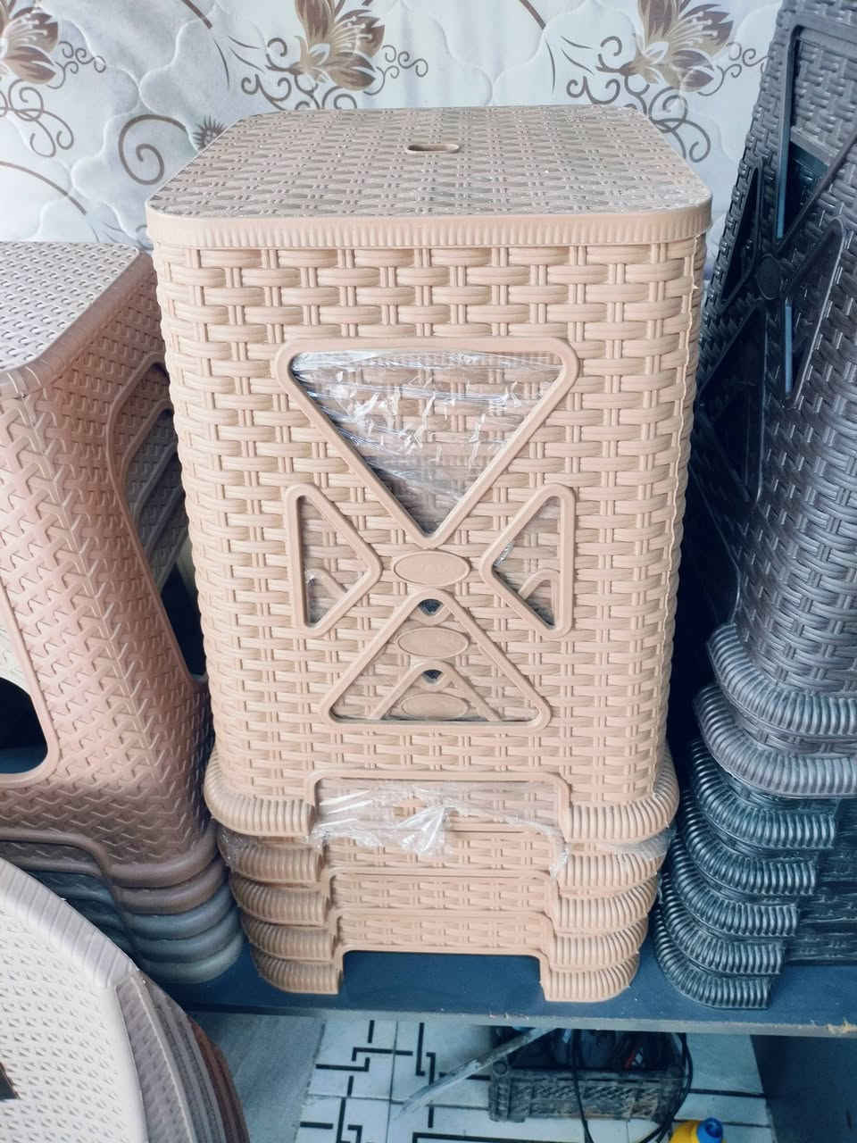 وصول وجبه جديده من الكراسي و طبلات   💥
معرض ابو كرم لبيع الاثاث المستعمل والجديد..
بالقرب من سايدين سوق فايده مقابل طرشي الشفاء وبجوار 
مدرسة هيما.. 
@إشارة.


**إذا كنت صاحب هذا الإعلان وتريد حذفه لأي سبب، رجاءا أرسل رسالة إلى الدعم الفني**