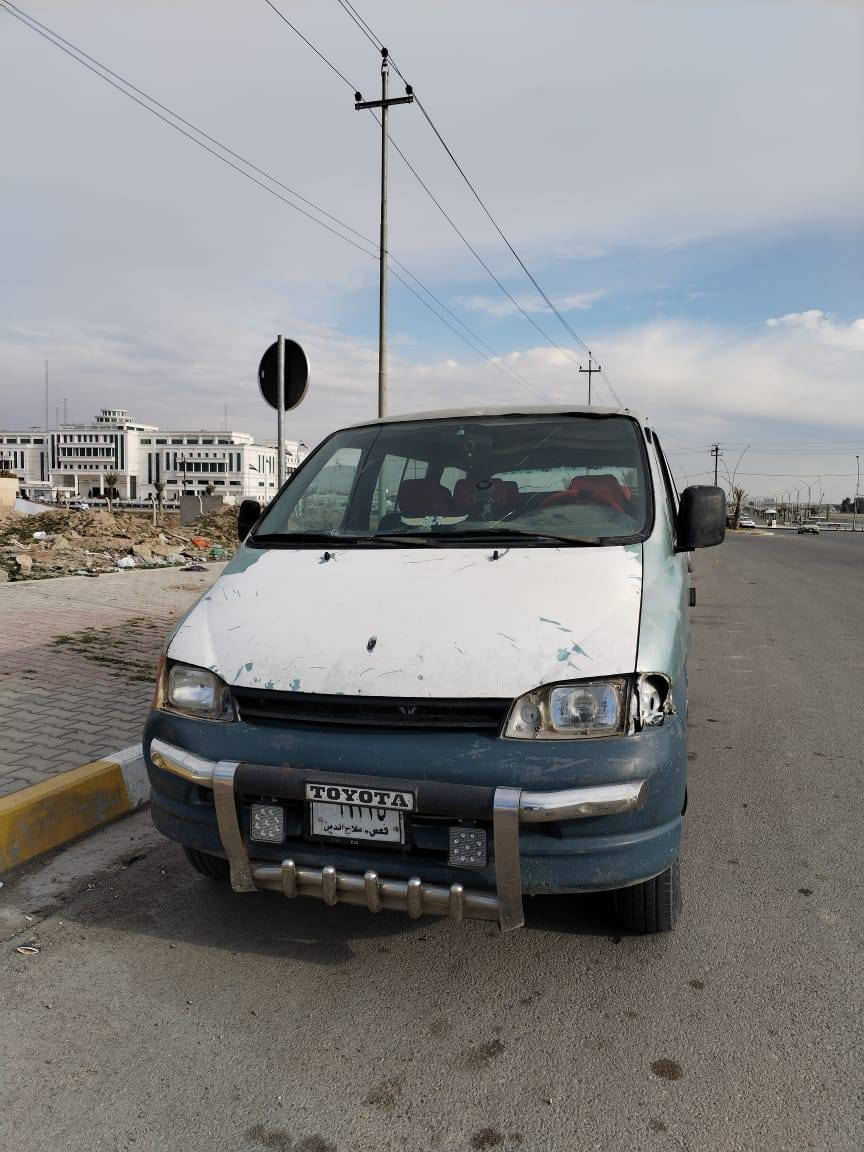 السلام عليكم 
تيوتا هاي ايس للبيع 
گير ومحرك كيا 2700
تستلم حصة گاز 40 لتر يومياً شرط الگير والمحرك والكهربائيات سيارة خير من الله مال خطوط ومال گاز 
رقم صلاح الدين شرط الوكالة 
السعر 23 وبيها مجال حگ الجية 
***********
