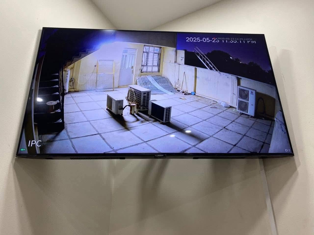 تريد اعلى مواصفات بالكاميرات
هي نظام ip  الدقة 4k
🫡شاهد واستمتع بالدقة 👇

المواصفات
اعمالنه في الناصريه 
اعلى العروض وافضلها مع خاصة الذكاء الاصطناعي والزوم
منظومة دهوا IP تجميع باعلى المواصفات دقة 4K

📌المواصفات
🔺8 كاميرات دقة 4k نظام ip كلر صوت وصورة دهوا اصلي
     لدات ( تصوير ليلي نهاري ملون حتى بدون انارة)
    مع كاميرا فدرالية 

 🔻جهاز NVR نوع دهوا موديل 5208 يشغل كل انواع 
      الكاميرات ويدعم تسجيل الصوت مع تصوير الوجوه 
     والتعرف عليها بالذكاء الاصطناعي 

🔺سويج نوع دهوا 10/100/1000 دفع 2 كيكا

🔻هارد 4 تيرا اصلي عدد2

🔺كيبل رولة SFTP  305نوع مورال مسلح دبل تغليف ونحاس 
      ومقاوم كافة الظروف الجوية 

🔺جهاز يو بي اس حجم 3000  

🔻بوكسات عدد 8 خاصة بالكاميرات لحماية الفيش من 
     الرطوبة والعبث وتعطي شكل لائق للكاميرات

🔻فيش كامله خاصة بالكاميرات

🔺كيبل اج دي مسلح

🔺راك لحفظ السويج يحتوي van للتبريد 
     
      راك حديد داخلي ومزجج للNVR يحتوي van للتبريد 

🔻جهاز KVM 60m لنقل الصورة والتحكم لاي مكان

🔻ستاندات ثقيل متغير 60/120سم 

🔻ماوس واير ليس نوع رابو

🔻التسليك بواري بلاستك وفلكس مقاوم لكافة الظروف

🔻ممكن ربط المنظومة على الانترنت وتراقيب وانت باي 
     مكان بالعالم

🔺ضمان سنه حقيقي

🔴لمزيد من المعلومات مراسلتنا على الخاص او الاتصال على الرقم
***********
