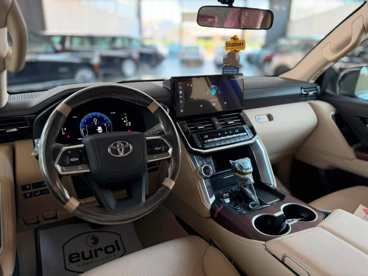 Land cruiser 2025 🎌GXR limited 
لاندكروز 2025 🎌 جي اكس ار لمتد 
كامرات محيطية 
تبريد مقاعد 
كفالة عامة ✅
عداد المسافة 1000 k/m 

📍بغداد شركة ابو ظبي جكوك قرب بوابة الكاظمية 

***********

*********** 📞
