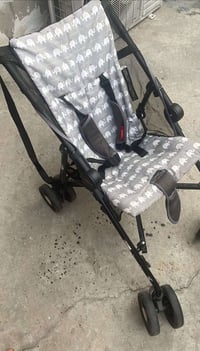 عربانة أطفال • أوربي