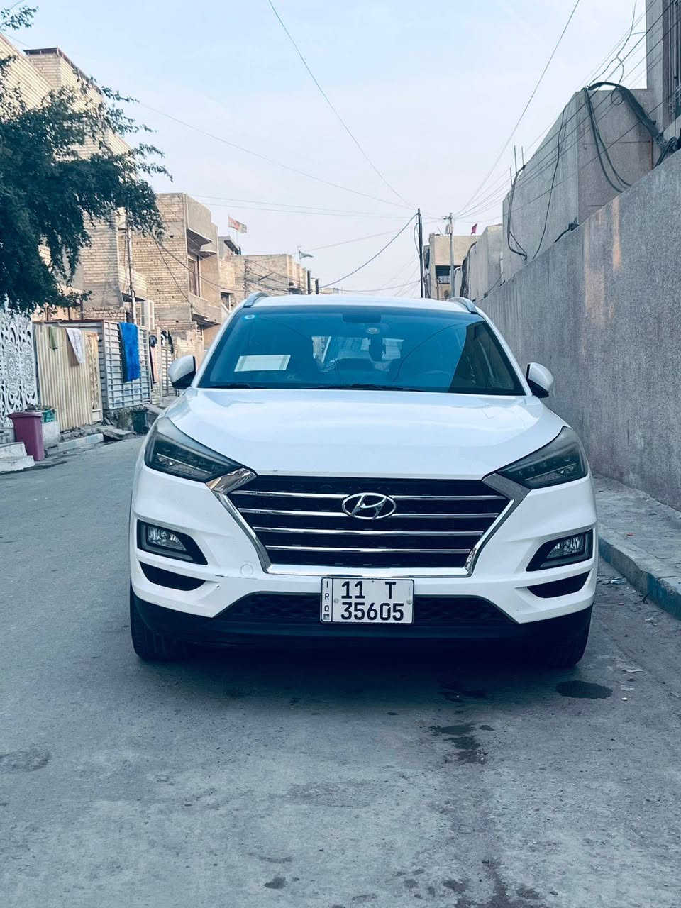 سلام عليكم توكسان 2019 
ماشيه 93 
الكاصد فول عدا بنوراما  5 عدسات بك لايت لد 
 كشنات جلد بلاد 
سايد بريك بل رجل 
بيه هاي طخه كد شبر ع وضعه 
وبيه بارد جوة علامه مال هونداي بل صندوك كد شبر او اقل
مكاني بغداد بلديات ورقمه بغداد  
***********
