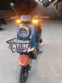 دراجه شحن حديثه R11  _2025 حجم الملف 1200  اطار حجمه 12 بطاريات حجم كب...