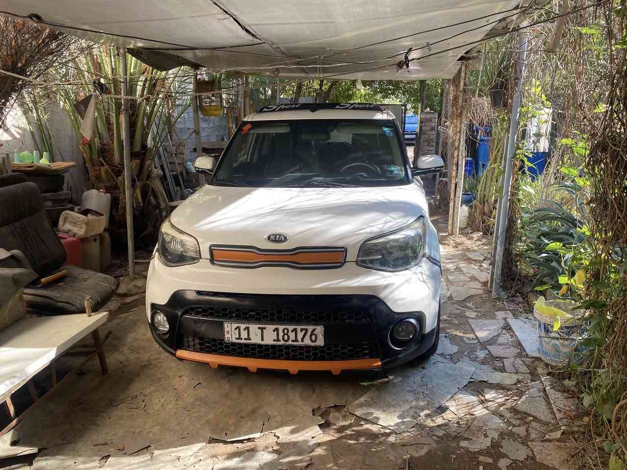 مرحبا  كيا صول 16 بغدادوارد بيه قطع صبغ  بدون دواخل  بسمي  محرك وكير وصدر وتبريد  وكامره وشاشه كلها جيد  والاستفسار اكثر اتصل  ***********  والسعر 103
