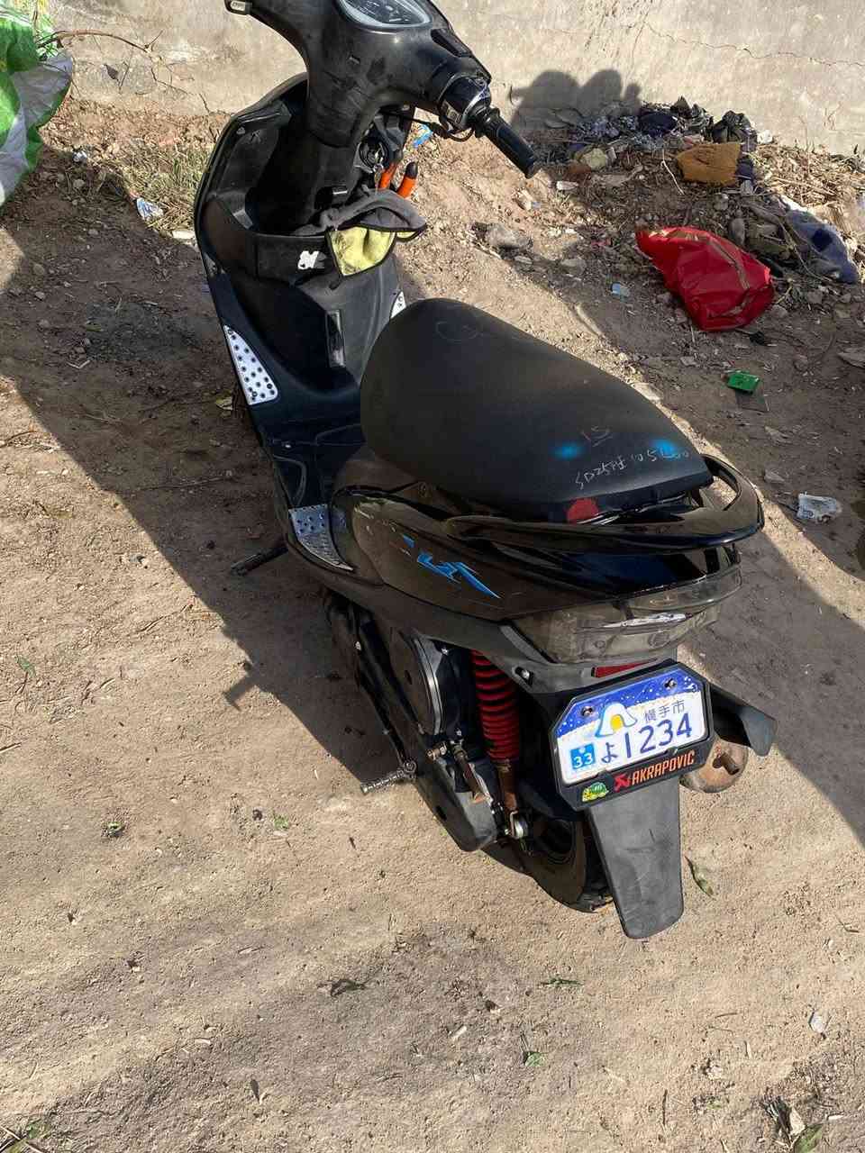 سلام عليكم
 ماكس عدله بلادي ما مفتوحه محرك ناعم تجي تفحص وتاخذ
سعر 650 وبيها مجال قليل 
مكاني كربلاء حي العامل
رقم ***********
