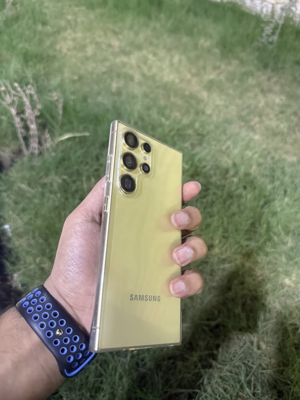 S24 الترا 
الجهاز مو اصلي بس يشبه الاصلي من كلشي 
السعر : 85 قفل
العنوان : مصفى الدورة 
للاستفسار : 0774422560


**إذا كنت صاحب هذا الإعلان وتريد حذفه لأي سبب، رجاءا أرسل رسالة إلى الدعم الفني**