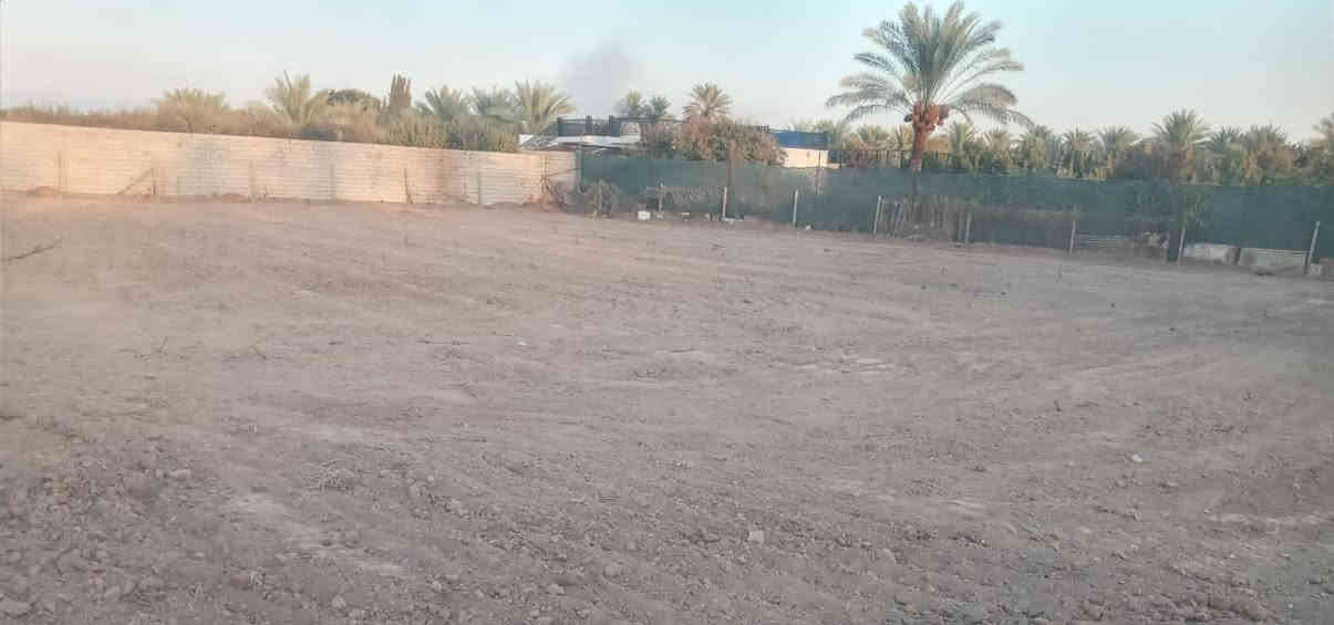 -للبيع قطعة ارض زراعية  

-المساحة  ١ دونم 

- السعر  ١٣٥ مليون وبي مجال             

-الموقع: قضاء بلد -مدخل ١ -  

-  ركن على شارعين 
- الواجهه ٦٠ متر 
- مسيجة ببلوك  
- كهرباء 
- ماء حلو 

   
 
 
 ————————
👈☎️☎️للاستفسار اتصل 
( *********** / *********** ) ( *********** ) 
{ مكتب الريف الاخضر للعقار } بلد-قرب مقهى محسونه-المرطبات سابقا
