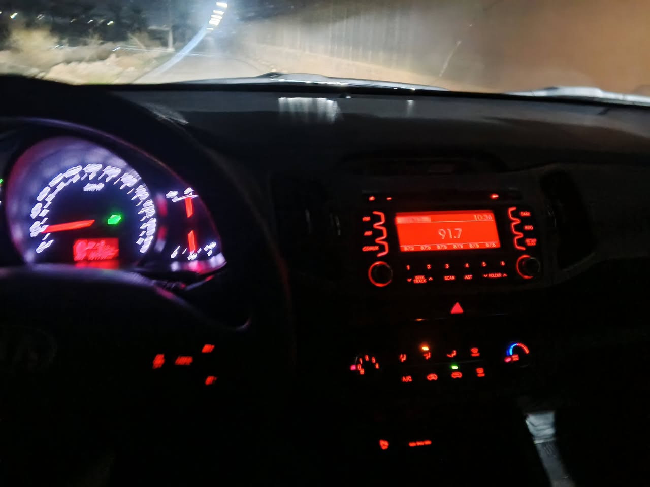 السلام عليكم سياره سبورتج للبيع 2015 كفاله عامه ***********
