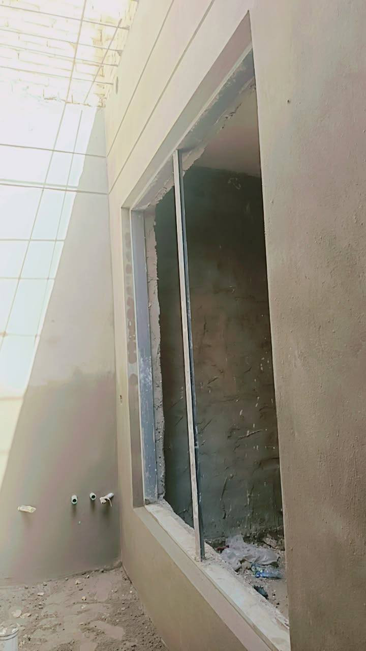 سلام عليكم ورحمة الله وبركاته 
لباخ متفرغ حاليا 
سمنت وجص وبياض شغل درجه اولى 
تصفير مساطر سمنت وجص عشرط ستلام مهندس 
واجهات سقل وتقطيع 
للاتصال ***********بي واتس
