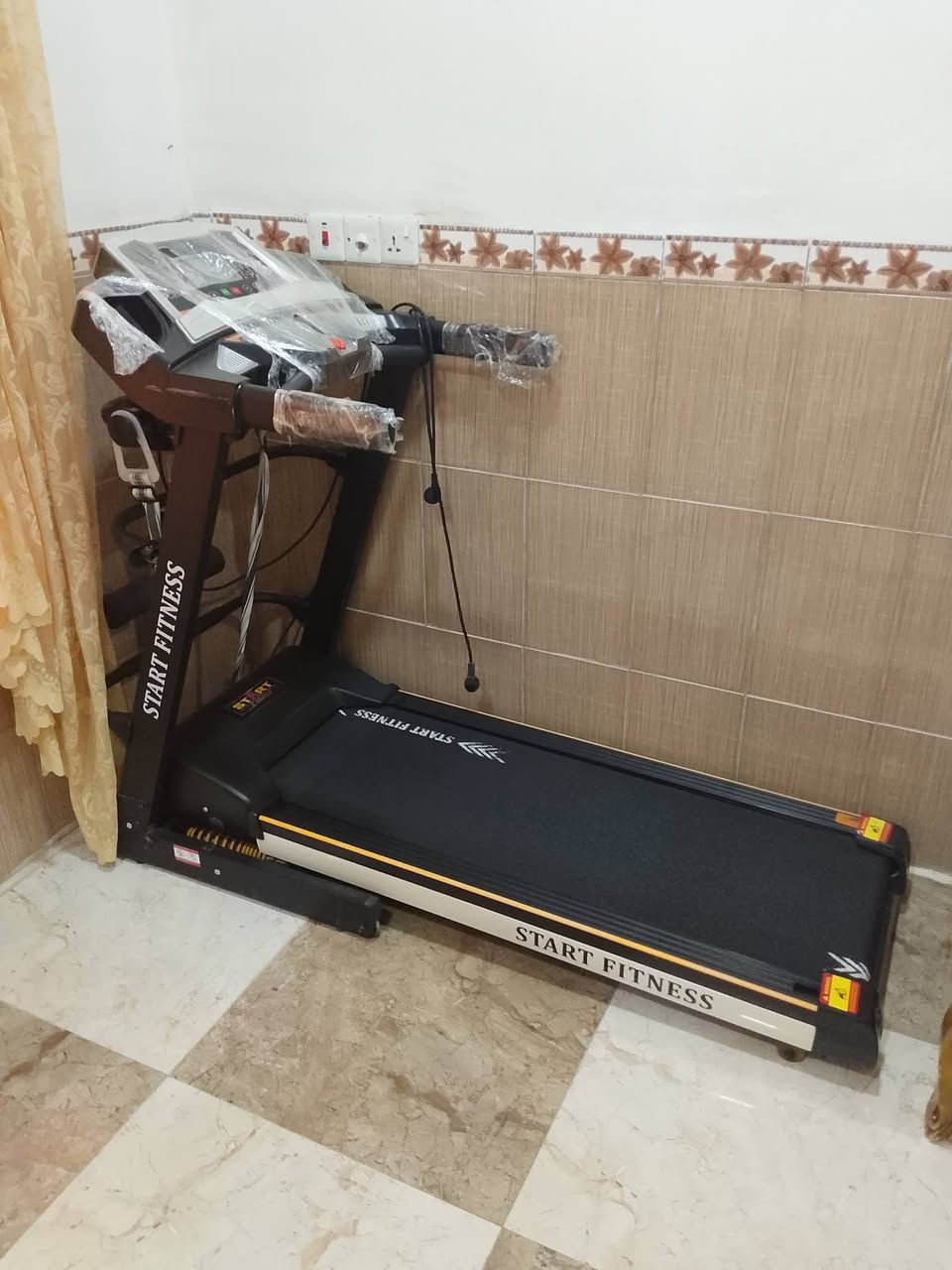 جهاز جري رياضي للبيع نضيف جلولاء السعر 400الف
***********
